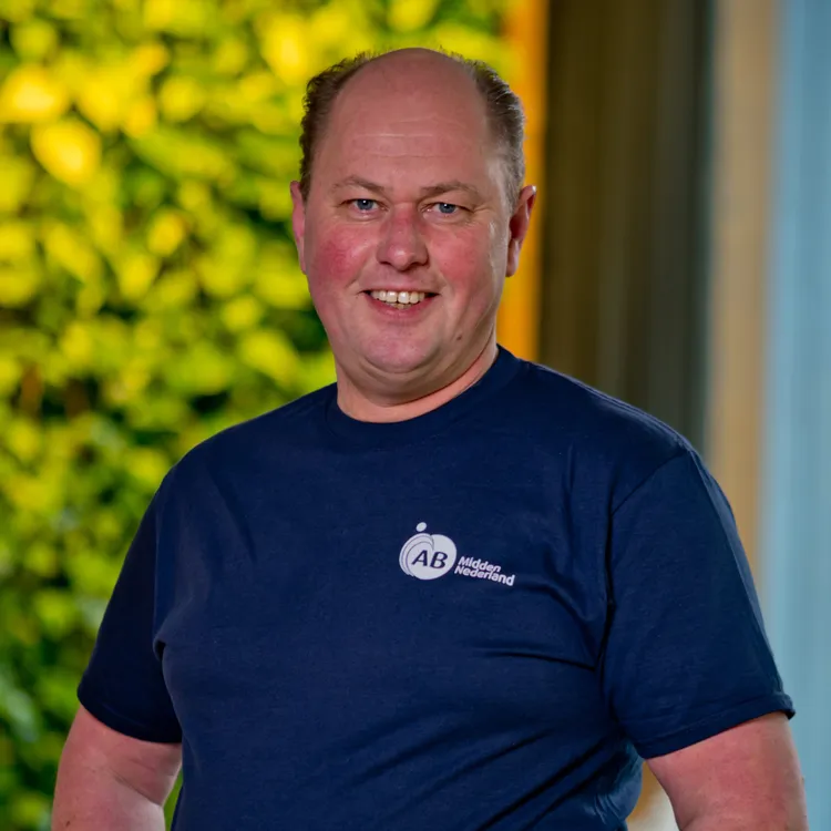 teammember-image